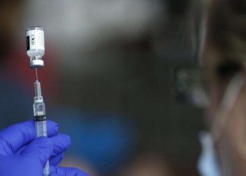 Koronavirüs atlatanlara tek doz aşı yapılacak