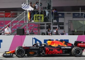 Avusturya’da Max Verstappen çok rahat kazandı