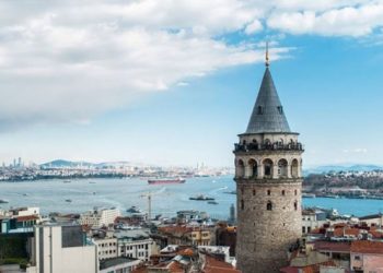 Bakanlığa devredilen Galata Kulesi’nde giriş ücretlerine fahiş zam