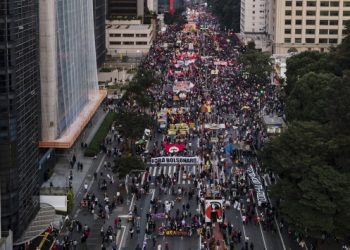 Brezilya’da aşı alımında yolsuzlukla suçlanan Bolsonaro’yu protesto dalgası
