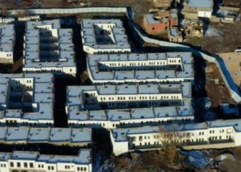 Diyarbakır Sur’da tarihi yapıları yok eden AKP kenti cezaevine çevirdi