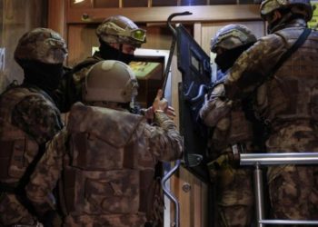 İki ilde Sedat Peker operasyonu: 15 gözaltı