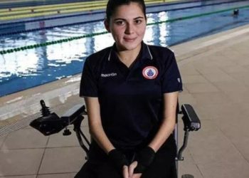 Elif İdem tedavi için yüzmeye başladı, şimdi olimpiyatlarda yarışacak