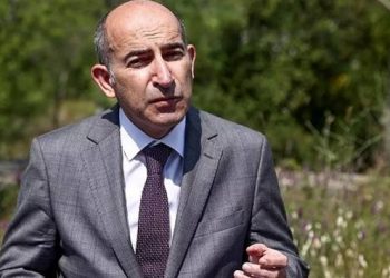 Bulu’nun iki defa istifası istenmiş; fişi intihal dosyası çekmiş