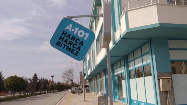 A-101 şube müdürü ‘bozuk ürünlerin çalışanlara satıldığı’ iddiasıyla ilgili konuştu