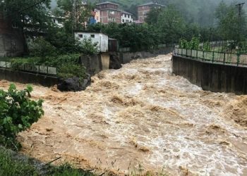 Meteoroloji’den Karadeniz’e sel ve heyelan uyarısı