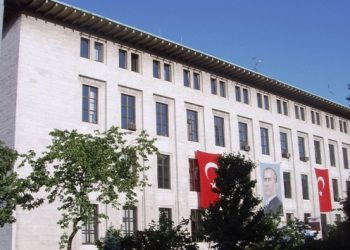 ‘TRT’nin Harbiye’deki Radyoevi otel olacak’