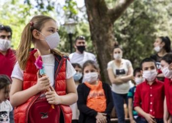 Prof. Yıldız: Önümüzdeki hafta kritik; okulların açılması bile zora girebilir