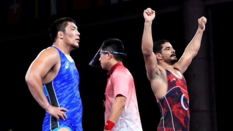 Taha Akgül’den olimpiyatlarda bronz madalya