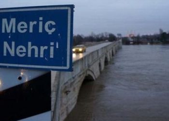 MSB: Edirne’den Yunanistan’a geçmeye çalışan 19 kişi yakaladık