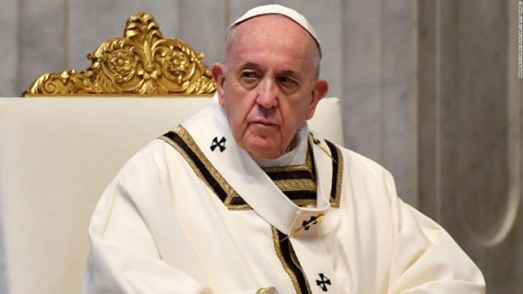 Papa Francis’e içinde üç kurşun olan zarf gönderildi