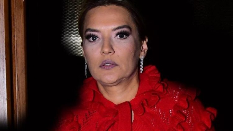 Demet Akalın, konu Erdoğan’a geldi diye alıntılanan tweetini sildi