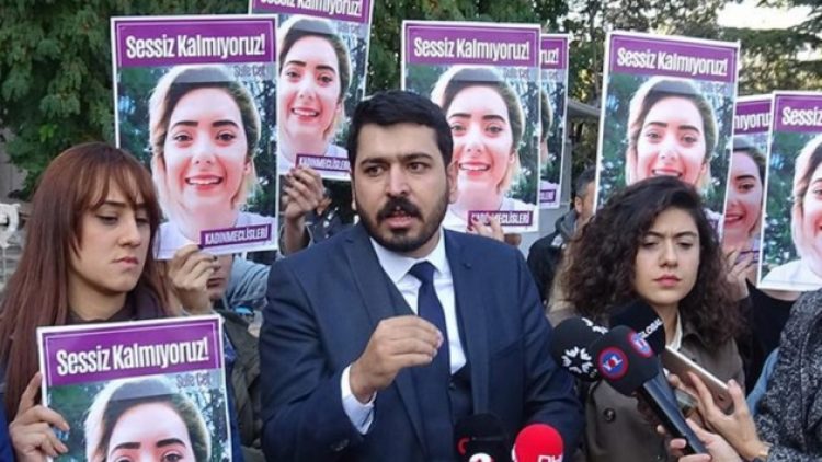 Kadın cinayeti davalarını alan Av. Umur Yıldırım, eski sevgilisini darp etmiş