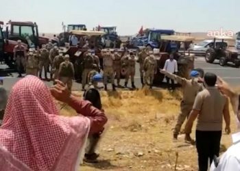 Şanlıurfa’da yol kesip ‘AK Parti istifa’ sloganı atan çiftçiler gözaltına alındı