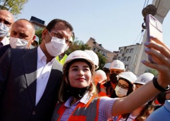 İmamoğlu: Bak biz, bize oy vermeyen dört ilçeye metro yapıyoruz