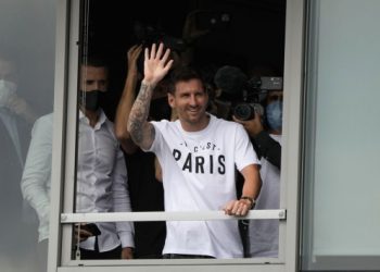 Messi, PSG için Paris’te