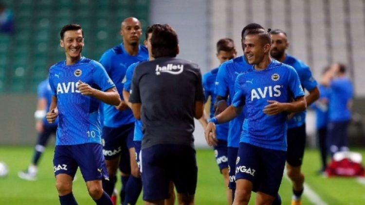 Pelkas’tan Fenerbahçe’ye kötü haber: ‘3-4 hafta yokum’