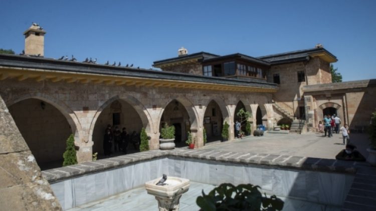 Diyanet’in tepki toplayan ‘Muharremiye Programı’ Ankara’ya alındı