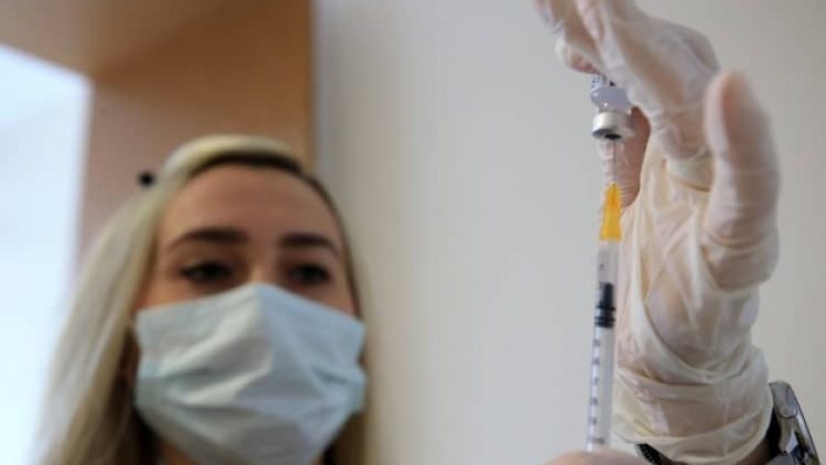 15 yaş üstündekilere aşı hakkı