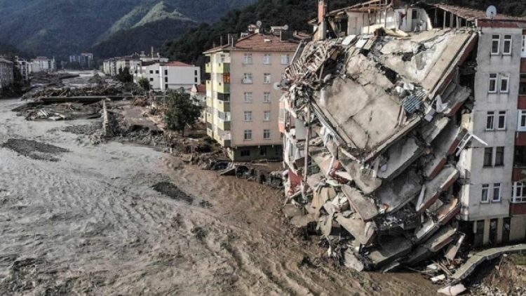 Sel felaketinde son durum: Can kaybı 77’ye yükseldi