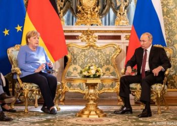 Merkel-Putin zirvesinde Afganistan ve Navalni atışması
