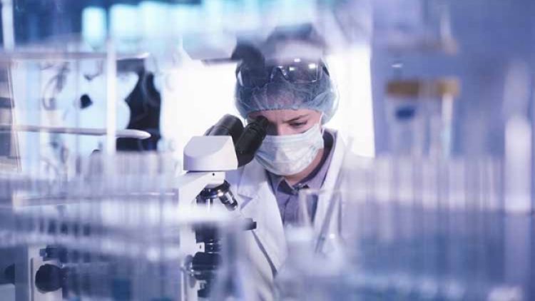 Pfizer CEO’su: Aşıya dayanıklı varyant çıkması olası, 95 günde yeni doz hazır olur