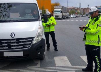 Okul servislerinde bazı güvenlik şartları kaldırıldı