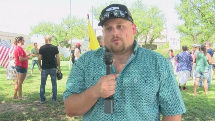 ABD’de maske ve aşı karşıtı eylemlerin lideri koronavirüsten öldü