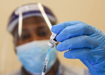 Aşı yaptırmayan işçiden PCR testi istenebilecek