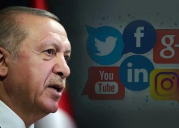 AKP sosyal medyayı kontrol altına almak için formül arıyor
