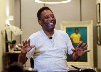 Pele ameliyat oldu