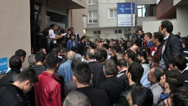 DİSK-AR: Kayıtlı işsiz sayısı iki ayda 244 bin kişi arttı
