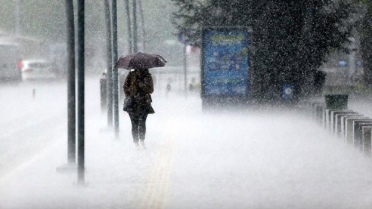 Meteoroloji’den İstanbul için ‘çok kuvvetli’ yağış uyarısı