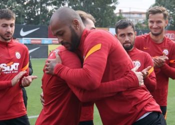 Galatasaray’da Marcao ile Kerem Aktürkoğlu takım önünde barıştı