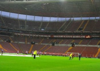 Galatasaray’da Fatih Terim’in sitem ettiği kriz çözüldü