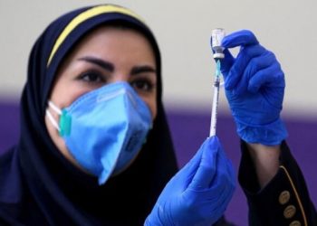 İran’da 12-18 yaş arası bugün aşılanmaya başlayacak