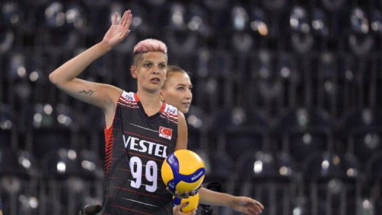 Ebrar Karakurt’tan Türkiye’deki hayat pahalılığına gönderme