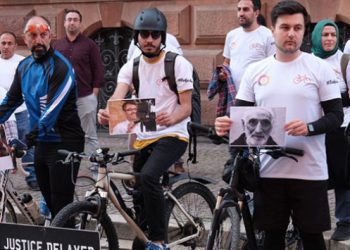 “Tüm zorluklara rağmen bu yoldan dönmedik”