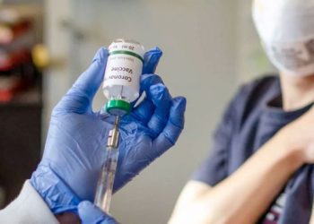 Aşılamada 110 milyon doz geçildi: Tam aşılı sayısındaki hedef hala uzak