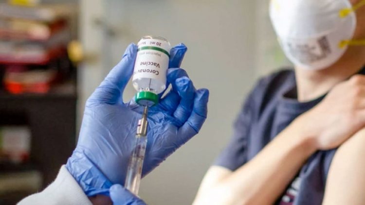 Aşılamada 110 milyon doz geçildi: Tam aşılı sayısındaki hedef hala uzak