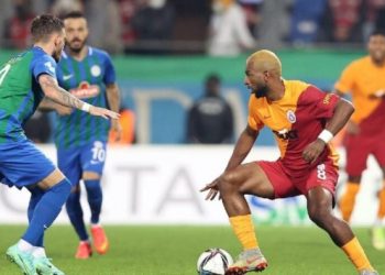 Çaykur Rizespor Galatasaray maçı nefesleri kesti!