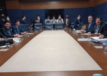 6 muhalafet partisi parlamenter sistem için Meclis’te toplandı