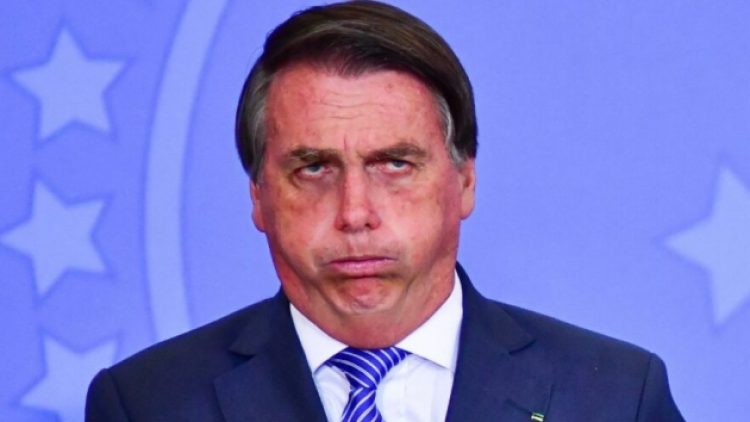 Aşı karşıtı Brezilya Devlet Başkanı Jair Bolsonaro kapıda kaldı!