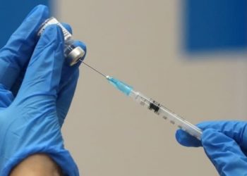 Araştırma: Aşılı olduğu halde Covid-19’dan hayatını kaybedenler kimler?