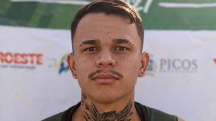 Brezilyalı futbolcu evinde öldürüldü