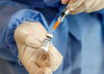 İki doz Sinovac olanlar için üçüncü doz süresi düşürüldü