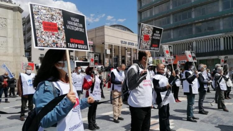 Hekimlerden ‘Beyaz Yürüyüş’ kararı