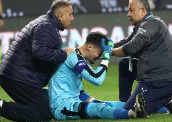 Altay Bayındır’dan kötü haber! 3 ay uzak kalacak…