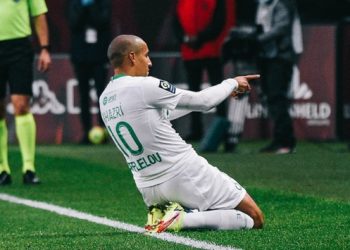 Khazri, 68 metreden tariha geçen bir gol attı!
