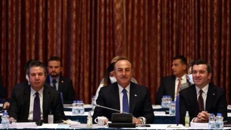 Çavuşoğlu’ndan ‘Taliban’ savunması: Herkes görüşüyor bir şey olmuyor